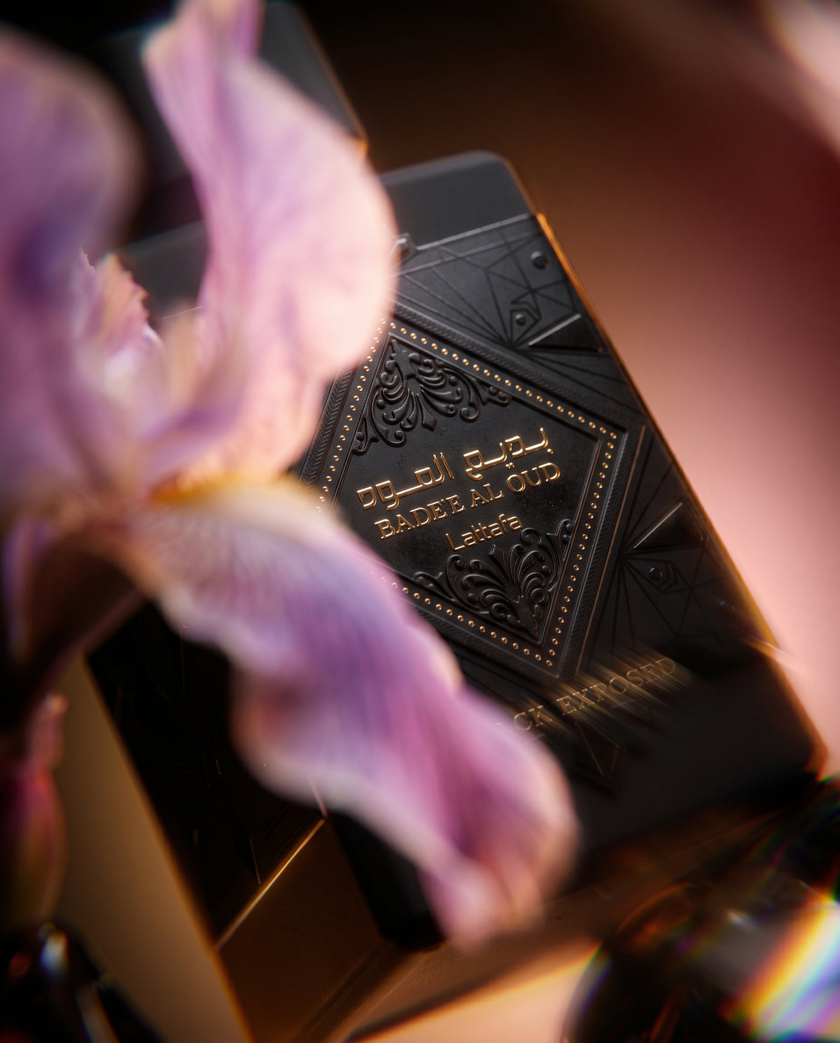 Flacon Badee Al Oud Black Exposed Lattafa 100 ml